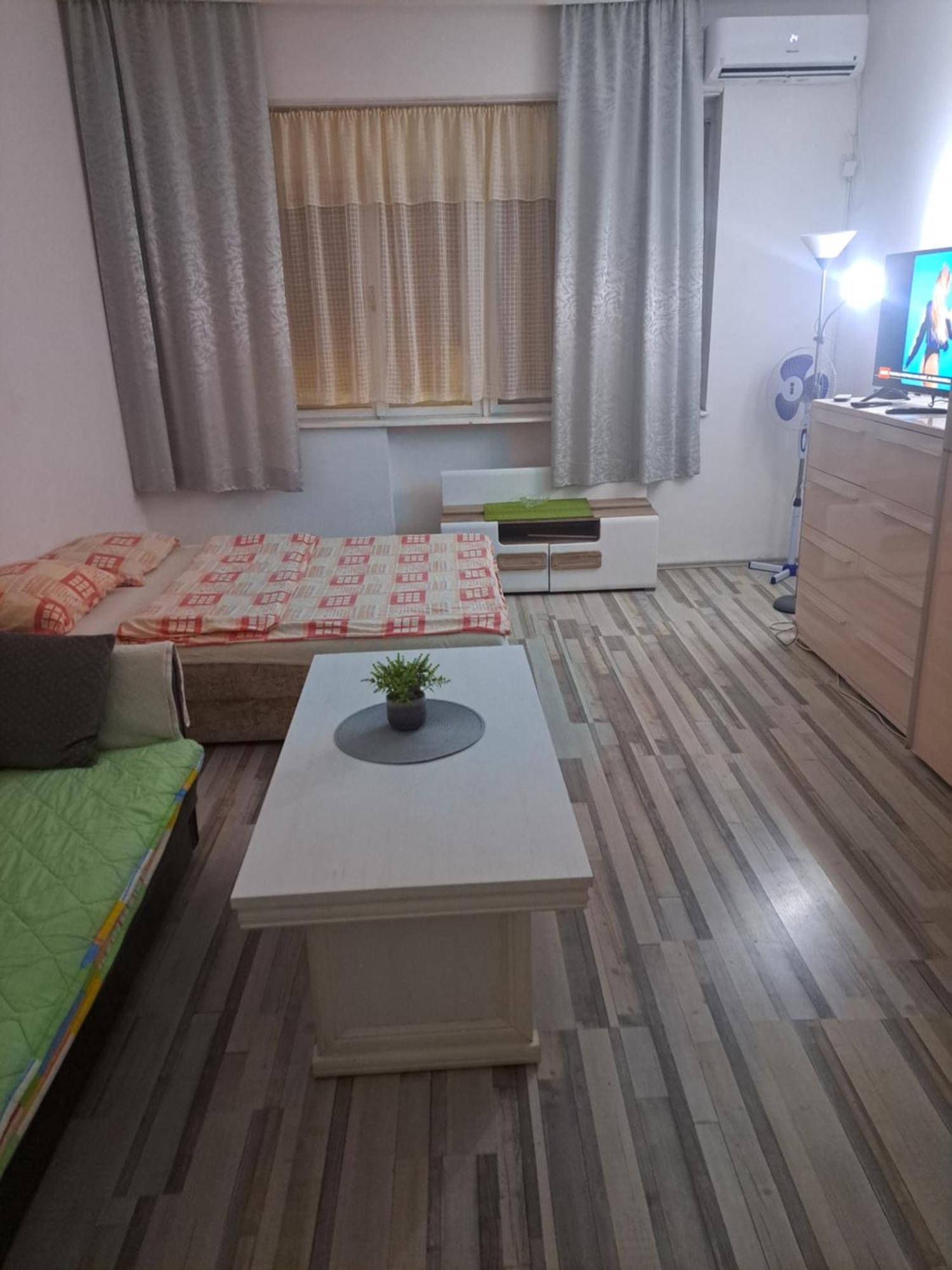 Apartment Capital Town Vk 14 Novi Sad Exterior photo